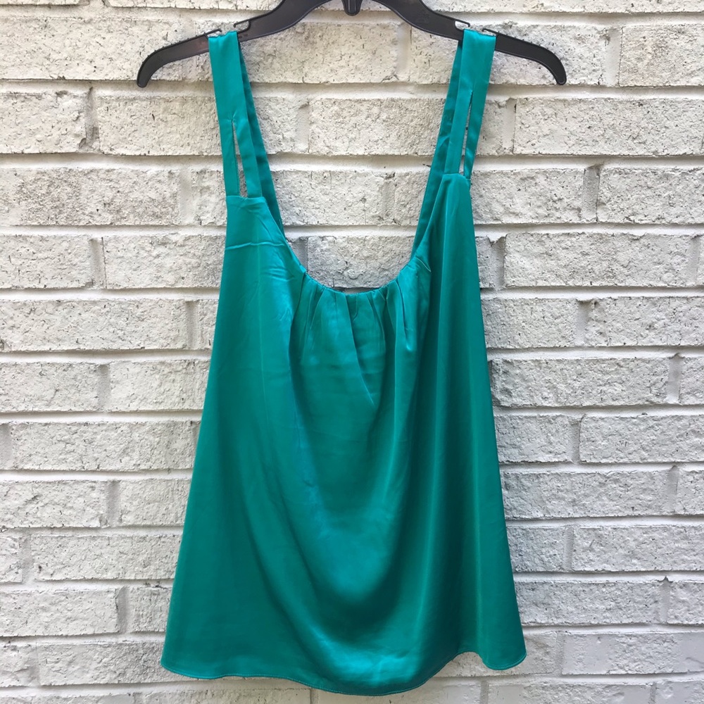 Women’s NY&Co Crisscross Chiffon Tank